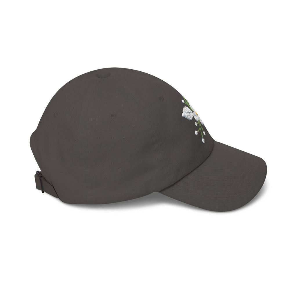 Embroidered  Daisy— White Floral Baseball Hat
