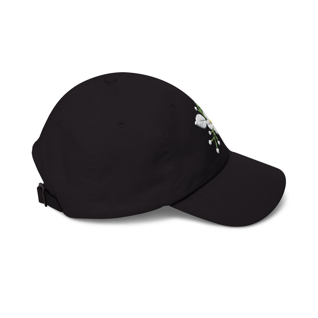 Embroidered  Daisy— White Floral Baseball Hat