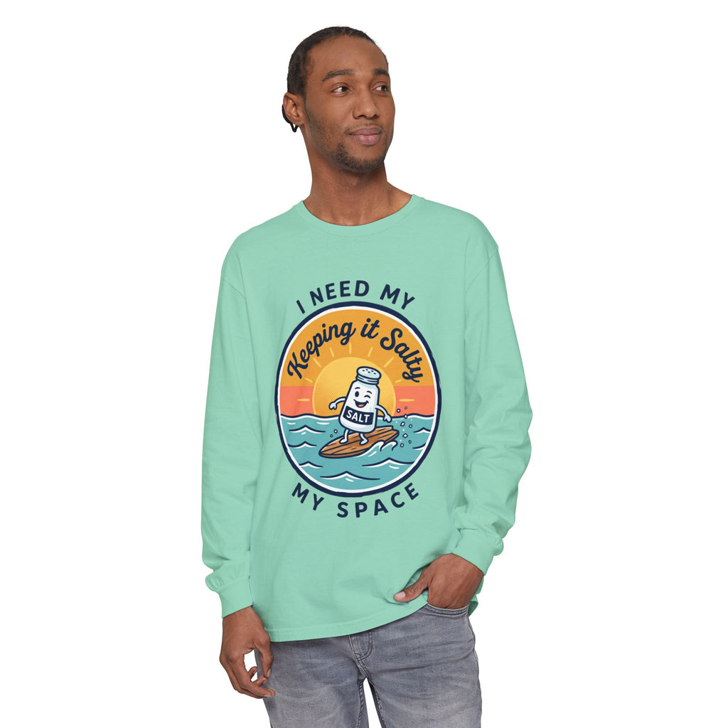 Keeping It Salty surf salt shaker illustration Long Sleeve T-Shirt | Summer beach vibes